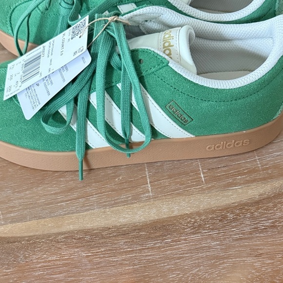 NWT Adidas Women\'s Green VL Court Sneakers sz 7.5 men 9 / 9.5 women main image 7